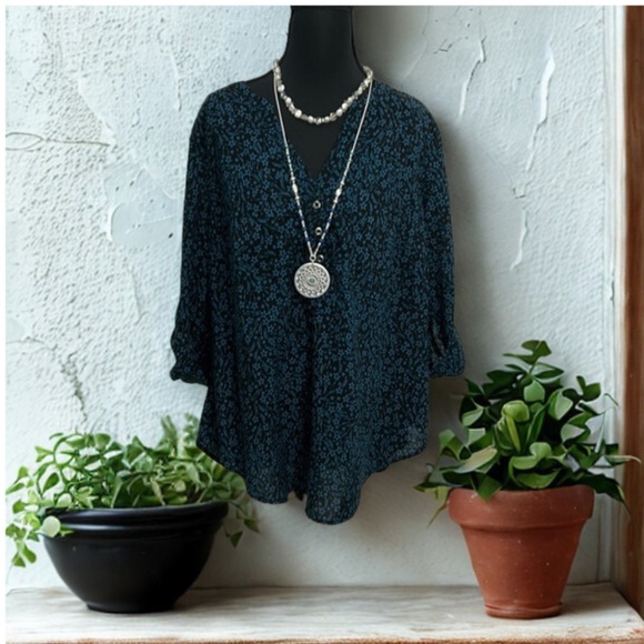 torrid Tops - Womens Torrid pull over blouse. Black with blue print accents.Size 0.